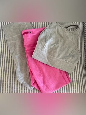 Athletic Set - Gray Sports Bra, Gray Leggings & Pink Nike Leggings